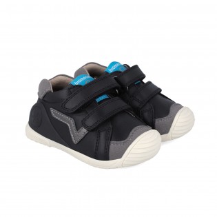 First steps sneakers...