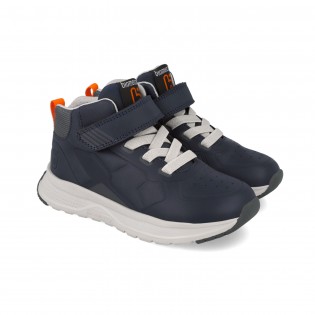 Botines sport para niño...
