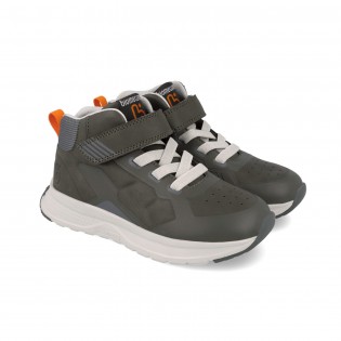 Botines sport para niño...