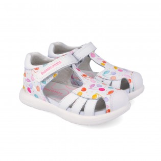Sandalias para niña blancas...