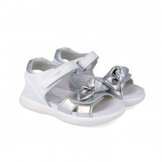 Sandalias lazo para niña...