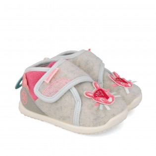 Easy-fit barefoot slippers